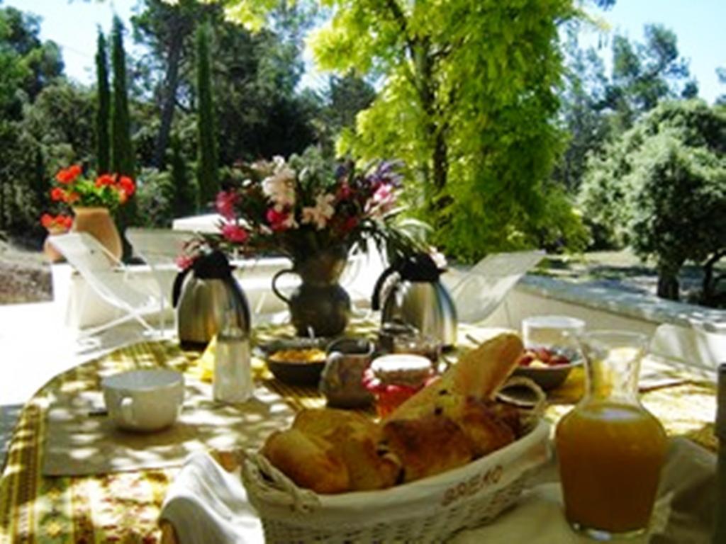 Bed and Breakfast La Tangana Rognes Exteriér fotografie